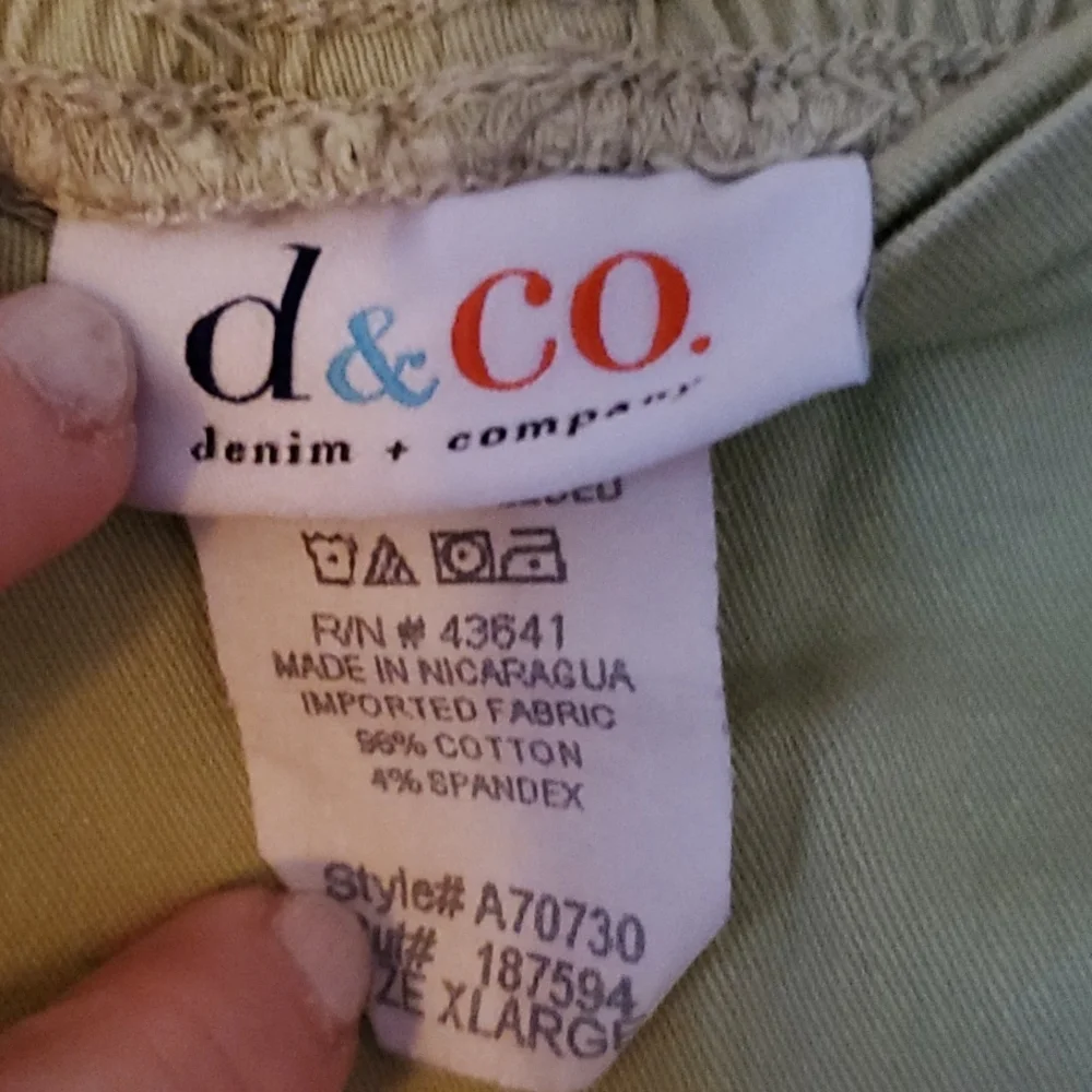 Pants - Picture 3 of 4